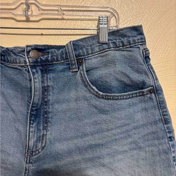 Universal Thread Blue Jean Shorts Vintage Distressed - Picture 7 of 8